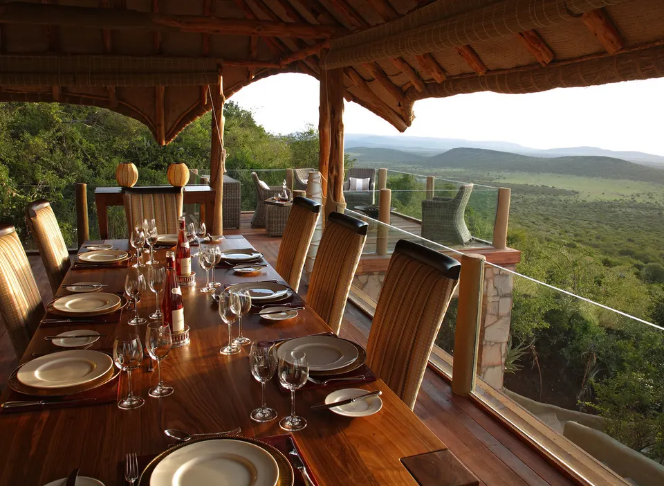 Upper Deck dining