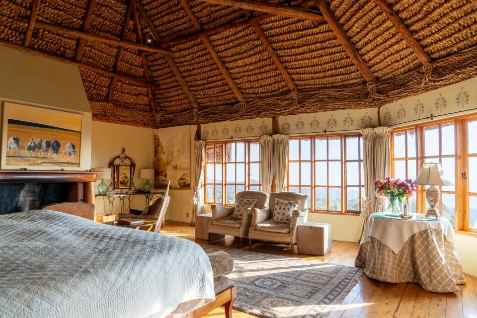 Laragai House bedroom