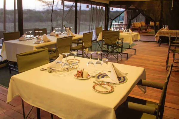 Hippo Trails dining tent and set tables