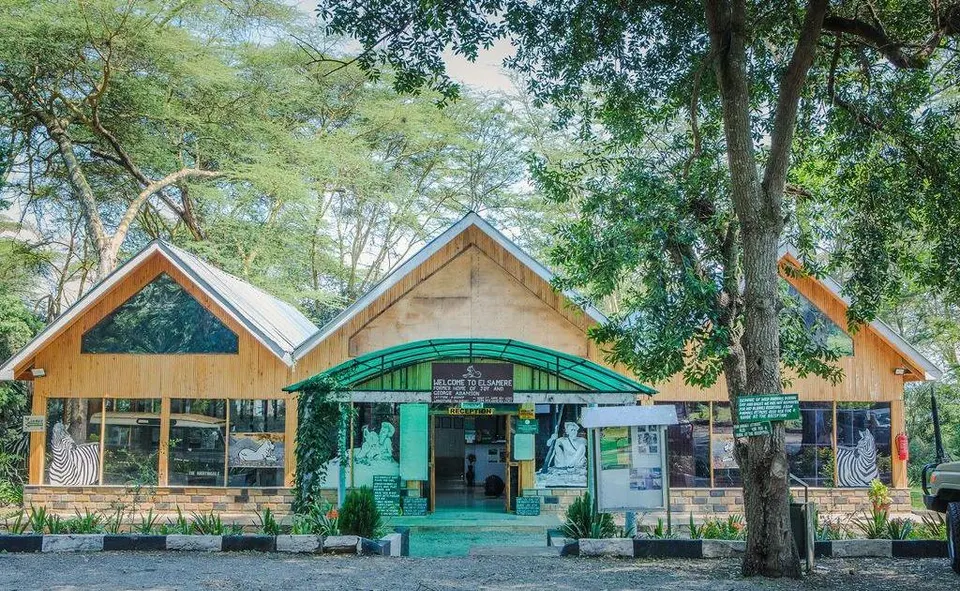 Elsamere Lodge reception and grounds