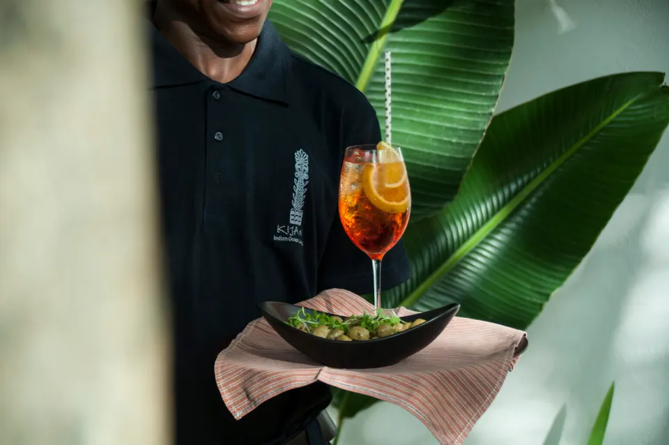 Kijani dining and drinks service