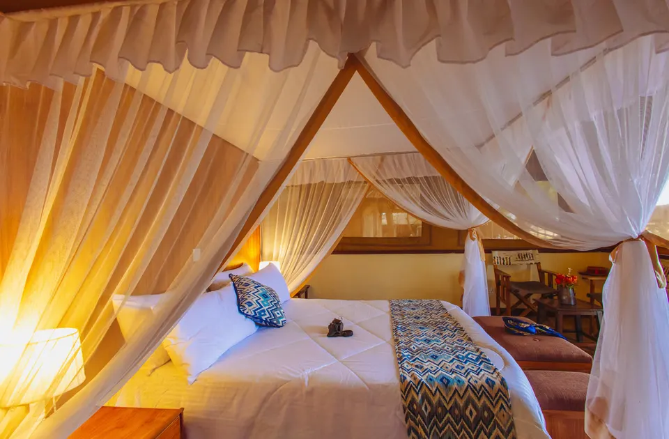 Sentrim Tsavo tent bedroom