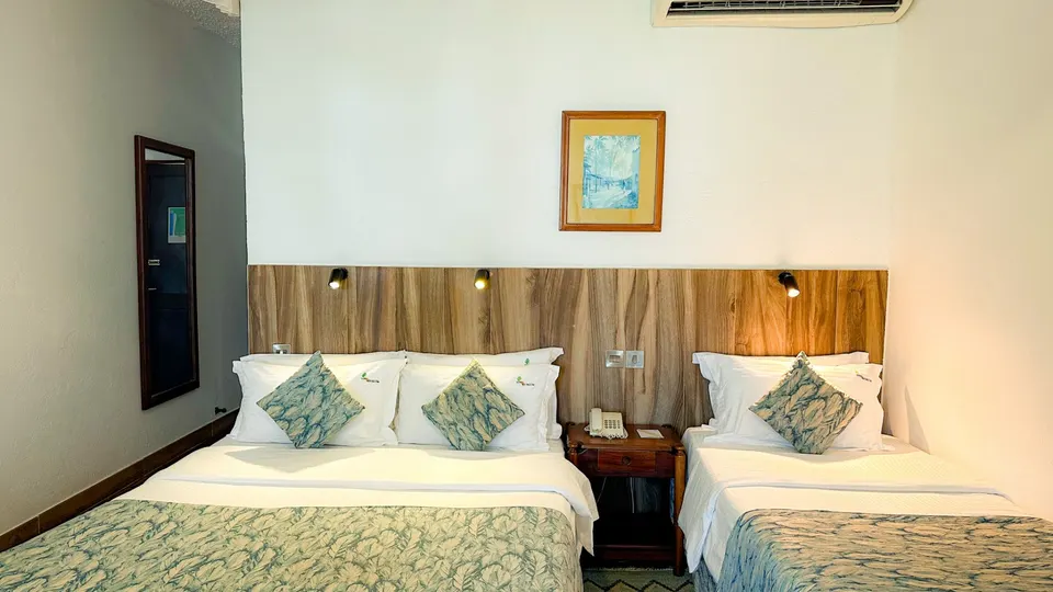 Travellers Standard Plus bedroom