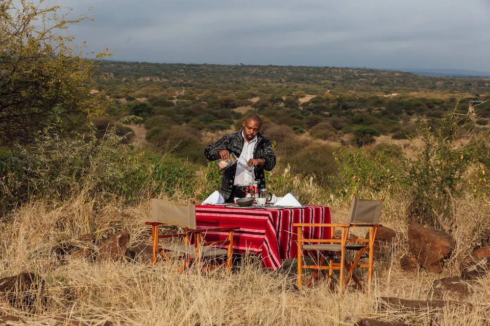 Bush meal service in Elephant Gorge setting