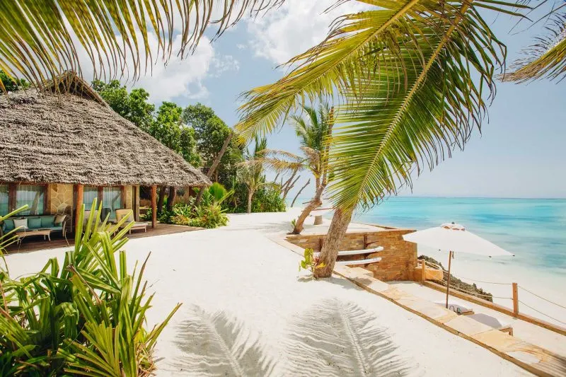 Tulia coastal lounge and beach access