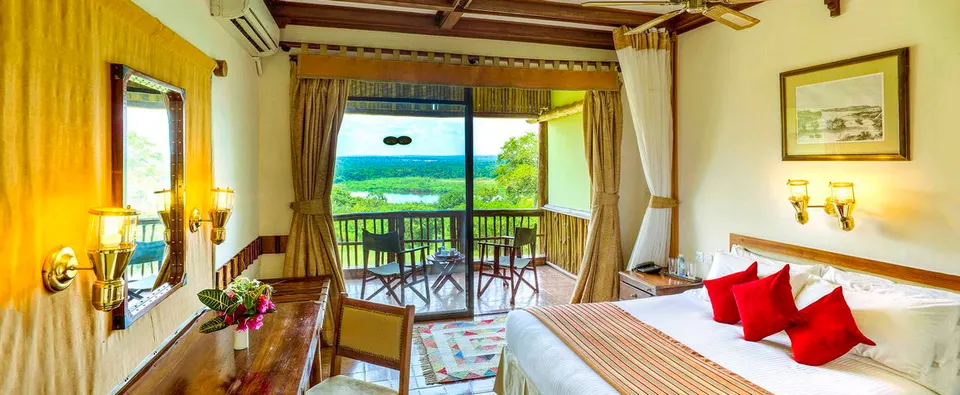 Paraa Safari Lodge photograph