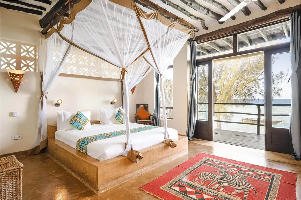 Ocean-front suite bedroom