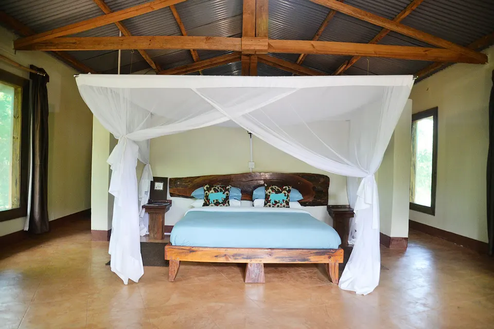 Amuka bedroom; exact chalet subtype unassigned