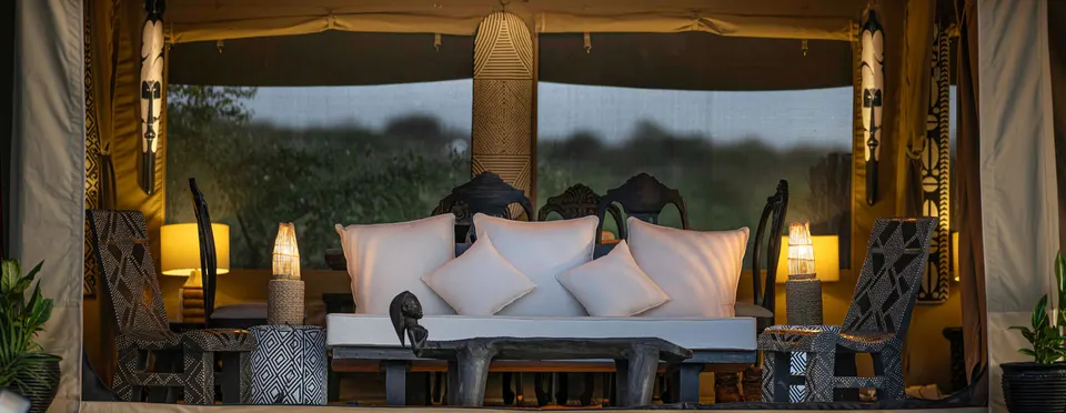 Mara Major tent bedroom with landscape outlook