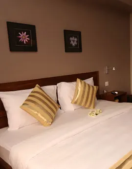 Room bed detail