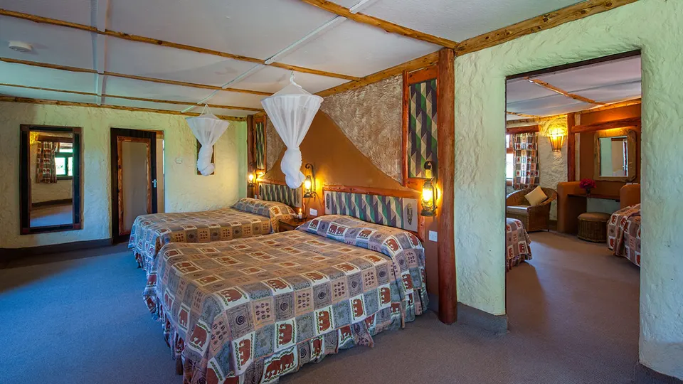 Amboseli Sopa interconnecting bedroom